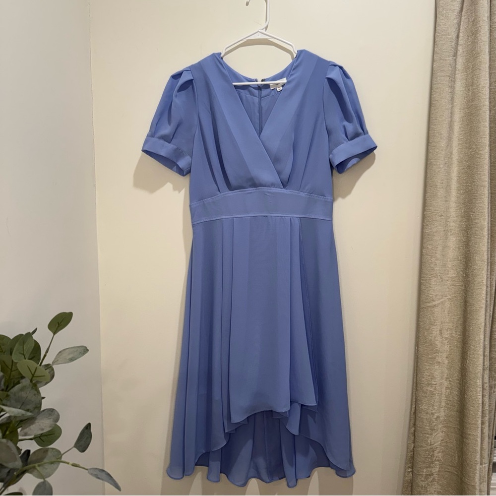 a loves‎ a Short Sleeve V-Neck High Low Dress Medium
